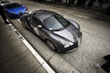    Bugatti Veyron  